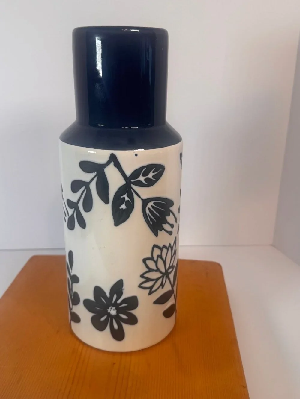 Novogratz Cermic Floral Decorative Blue Handmade Vase